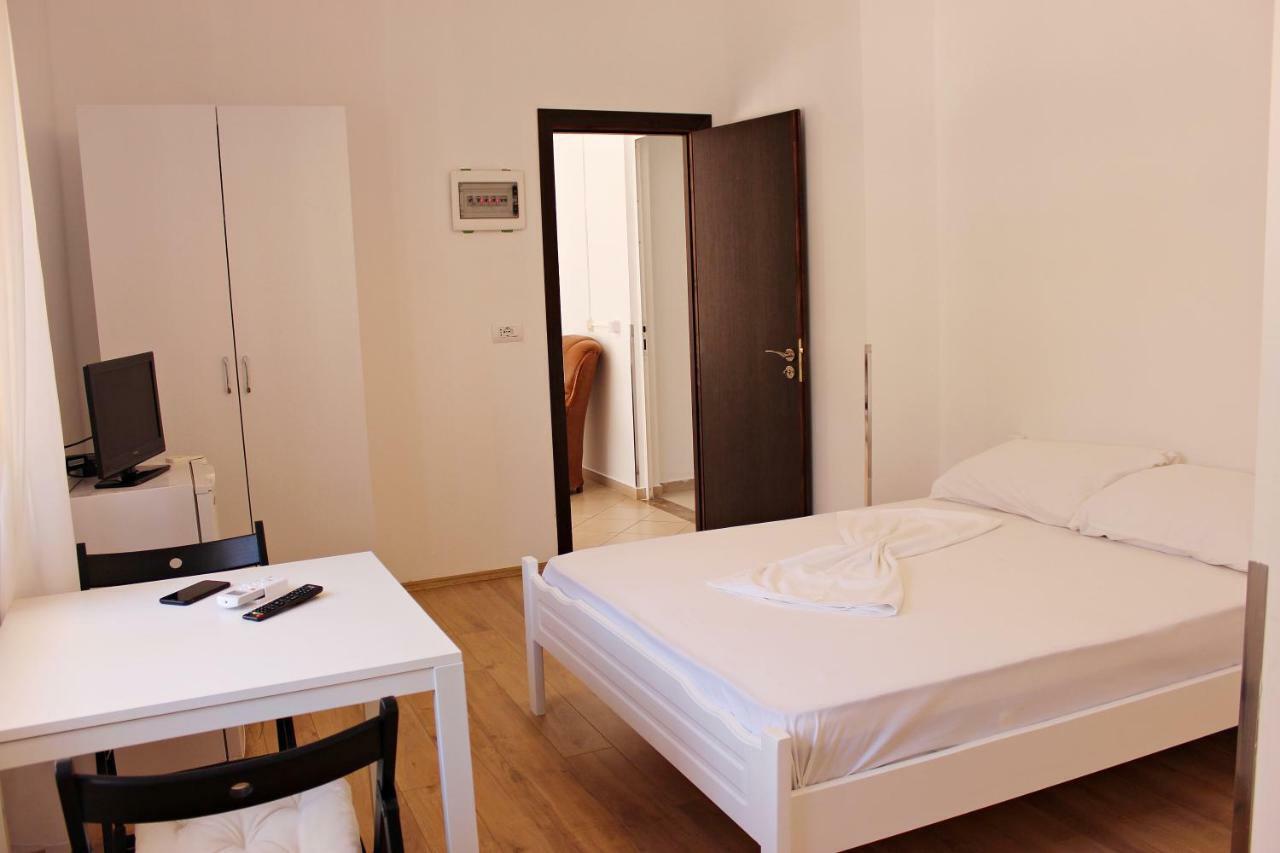 Hotel Hercules House Sarandë Exterior foto