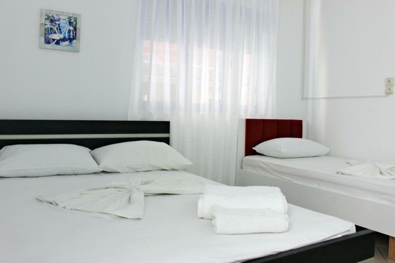 Hotel Hercules House Sarandë Exterior foto
